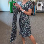 💐2025 New Arrival 50%OFF💖Women's Casual Scoop Neck Floral-Print Dress